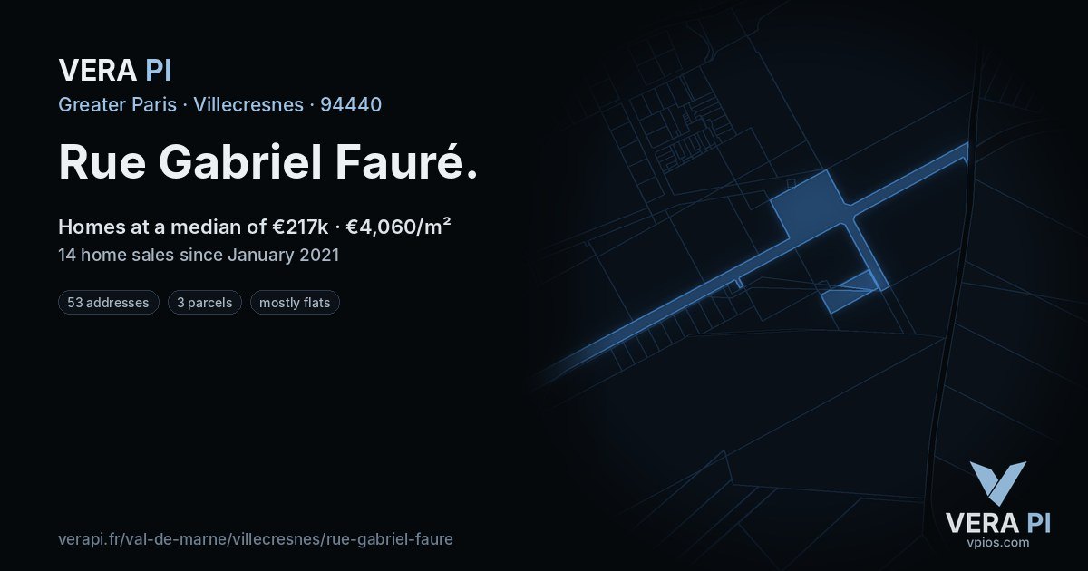 Rue Gabriel Fauré, Villecresnes at night – every parcel coloured by the prices around it, the street's own parcels lit