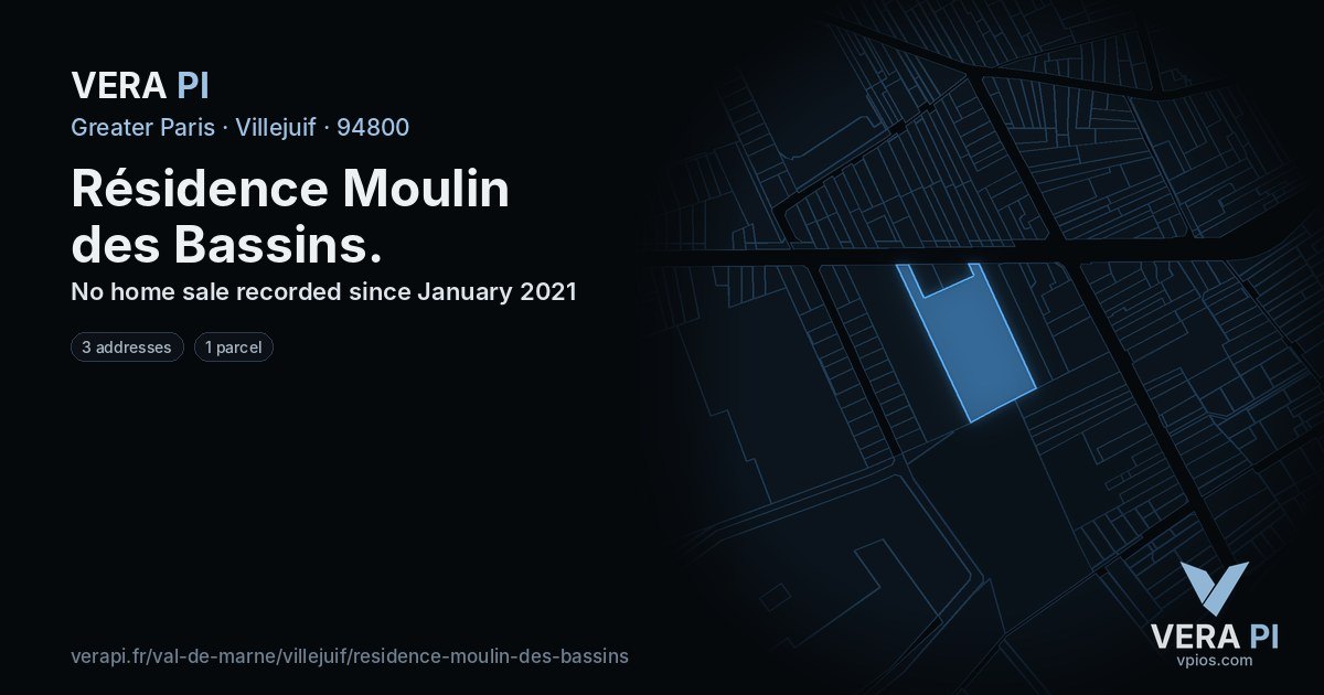 Résidence Moulin des Bassins, Villejuif at night – every parcel coloured by the prices around it, the street's own parcels lit