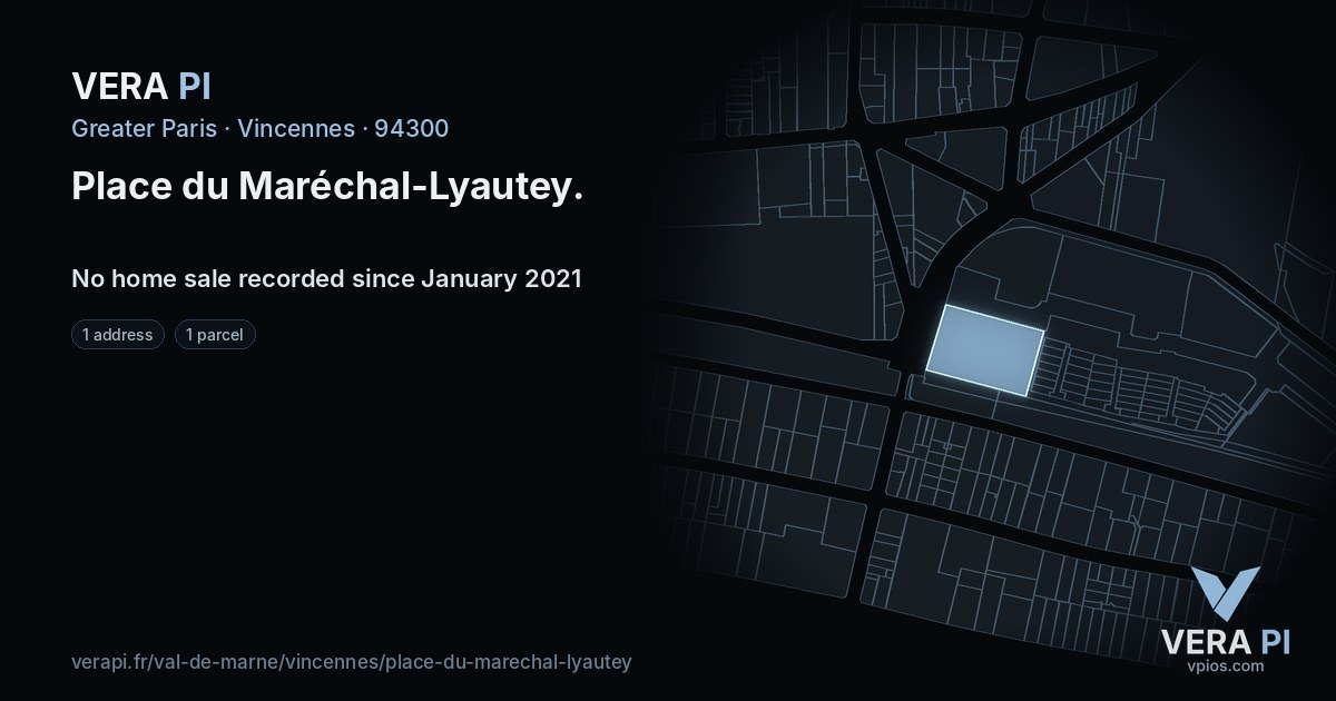 Place du Maréchal-Lyautey, Vincennes at night – every parcel coloured by the prices around it, the street's own parcels lit
