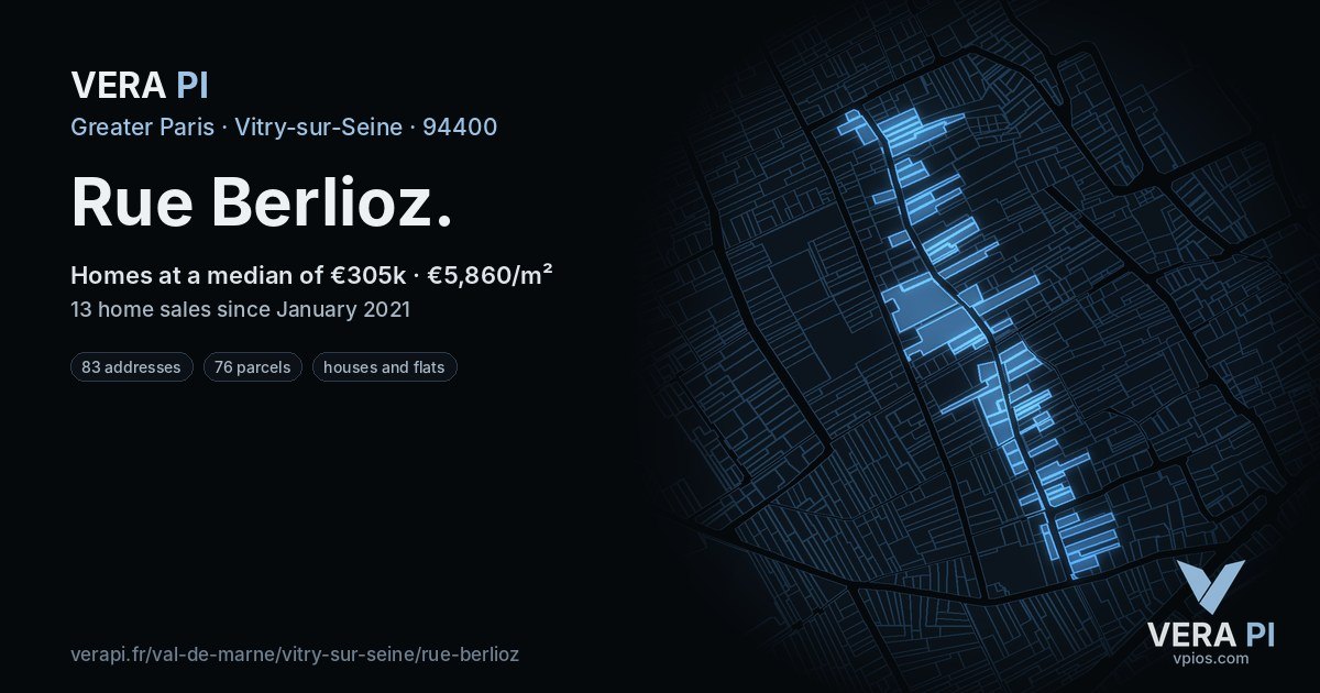 Rue Berlioz, Vitry-sur-Seine at night – every parcel coloured by the prices around it, the street's own parcels lit