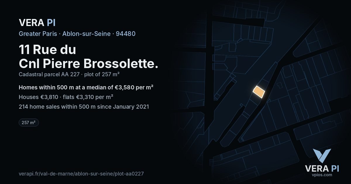 11 Rue du Cnl Pierre Brossolette, Ablon-sur-Seine at night – the plot lit, the parcels around coloured by the prices near them