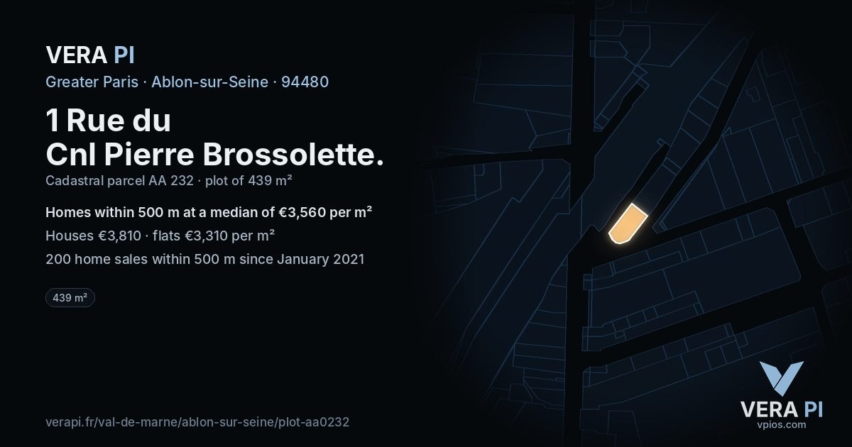 1 Rue du Cnl Pierre Brossolette, Ablon-sur-Seine at night – the plot lit, the parcels around coloured by the prices near them