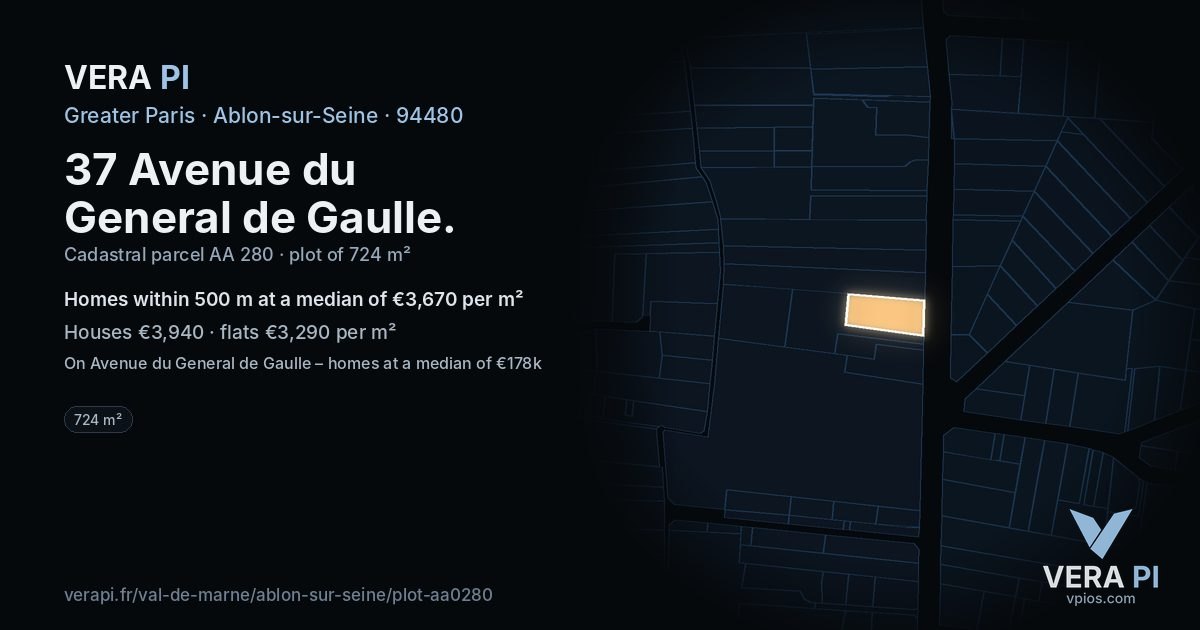37 Avenue du General de Gaulle, Ablon-sur-Seine at night – the plot lit, the parcels around coloured by the prices near them