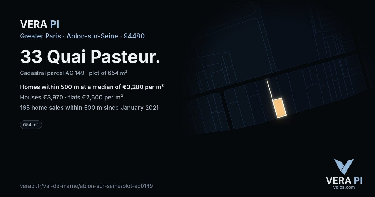 33 Quai Pasteur, Ablon-sur-Seine at night – the plot lit, the parcels around coloured by the prices near them