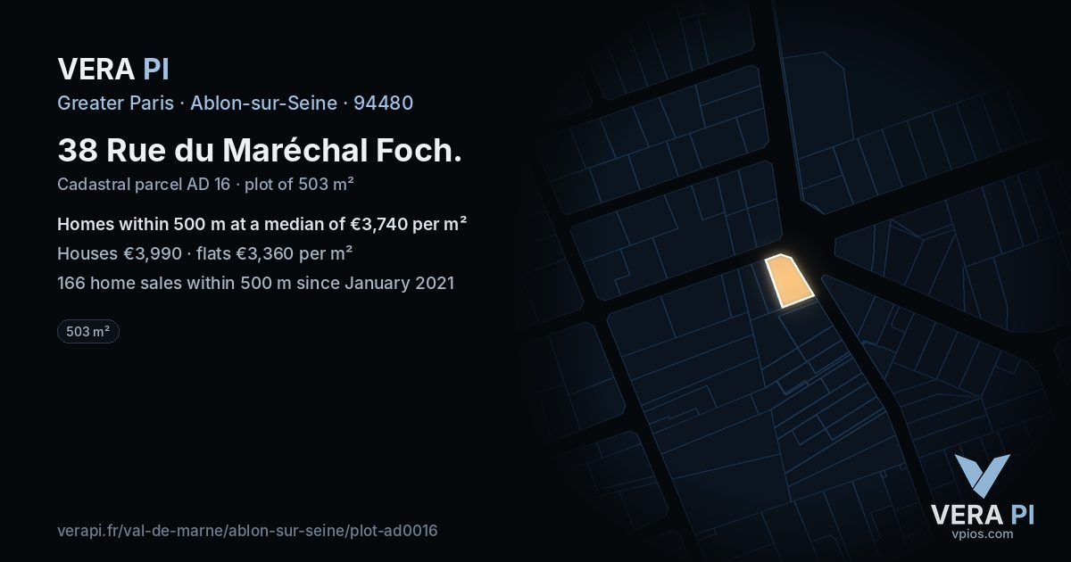 38 Rue du Maréchal Foch, Ablon-sur-Seine at night – the plot lit, the parcels around coloured by the prices near them