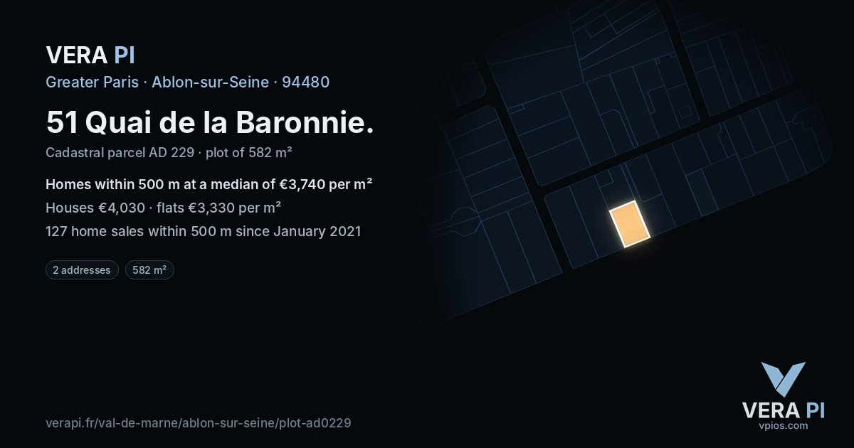 51 Quai de la Baronnie, Ablon-sur-Seine at night – the plot lit, the parcels around coloured by the prices near them