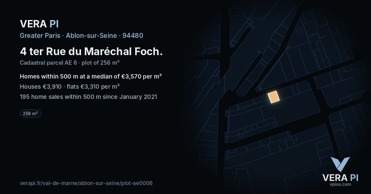 4 ter Rue du Maréchal Foch, Ablon-sur-Seine at night – the plot lit, the parcels around coloured by the prices near them