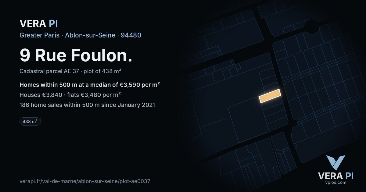 9 Rue Foulon, Ablon-sur-Seine at night – the plot lit, the parcels around coloured by the prices near them