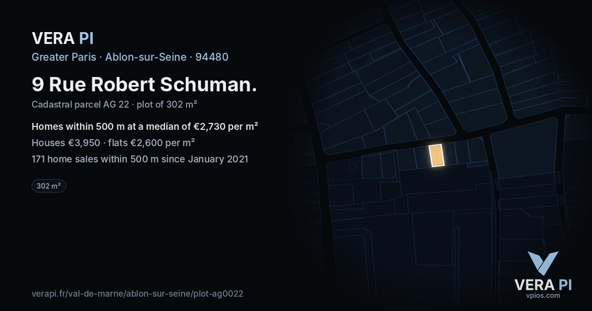 9 Rue Robert Schuman, Ablon-sur-Seine at night – the plot lit, the parcels around coloured by the prices near them