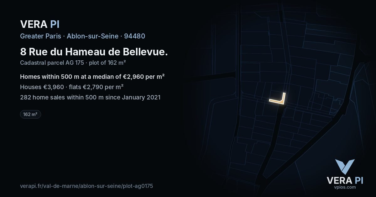 8 Rue du Hameau de Bellevue, Ablon-sur-Seine at night – the plot lit, the parcels around coloured by the prices near them