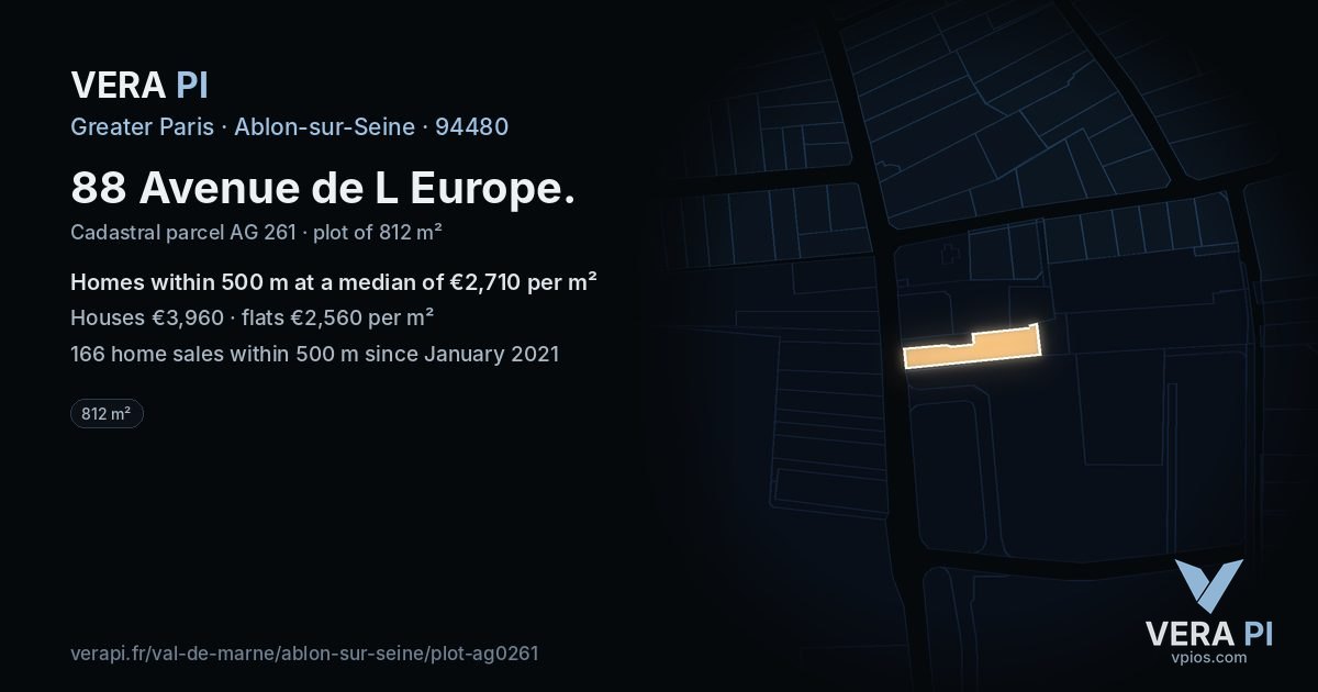 88 Avenue de L Europe, Ablon-sur-Seine at night – the plot lit, the parcels around coloured by the prices near them