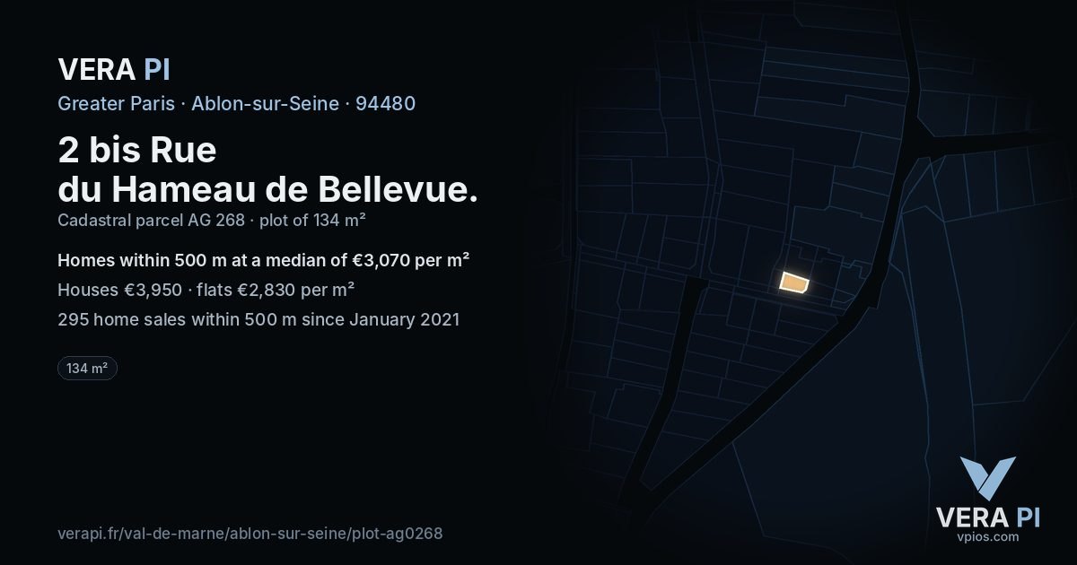 2 bis Rue du Hameau de Bellevue, Ablon-sur-Seine at night – the plot lit, the parcels around coloured by the prices near them
