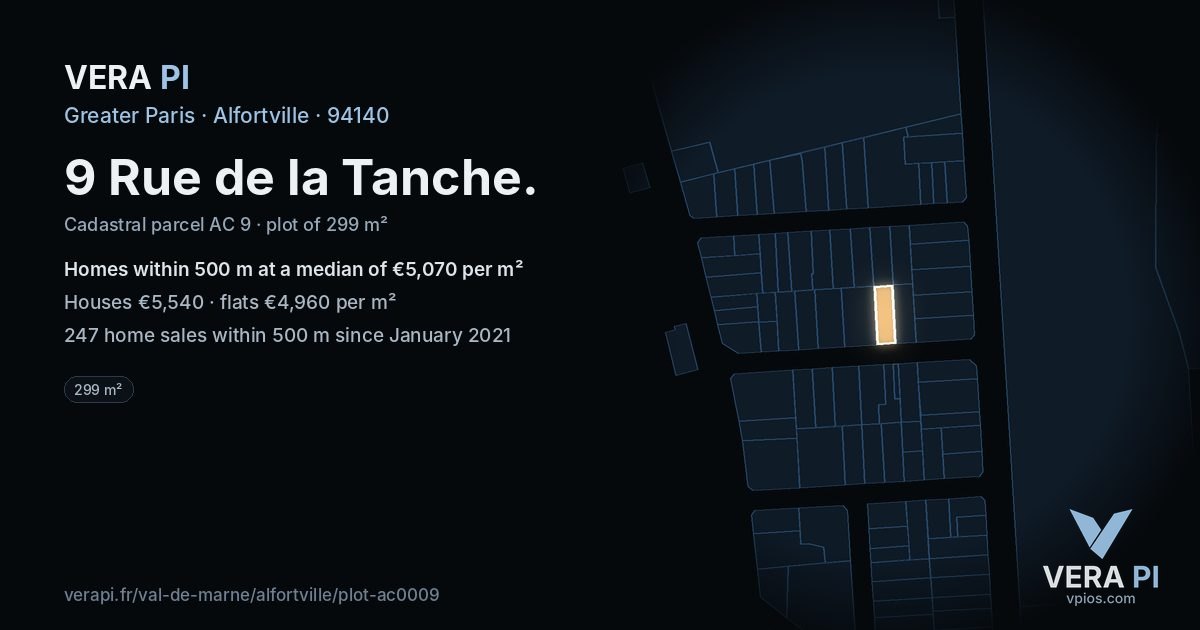 9 Rue de la Tanche, Alfortville at night – the plot lit, the parcels around coloured by the prices near them