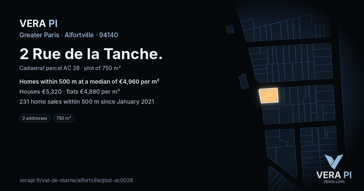 2 Rue de la Tanche, Alfortville at night – the plot lit, the parcels around coloured by the prices near them