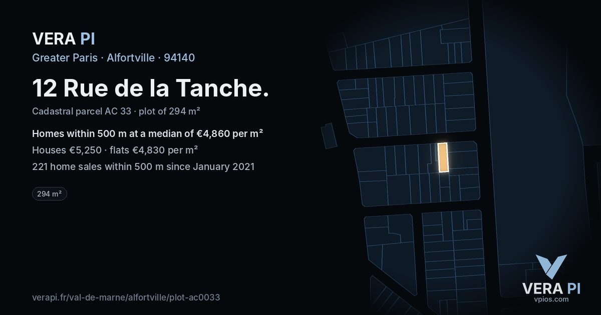 12 Rue de la Tanche, Alfortville at night – the plot lit, the parcels around coloured by the prices near them