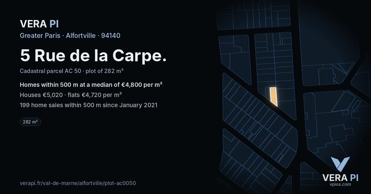 5 Rue de la Carpe, Alfortville at night – the plot lit, the parcels around coloured by the prices near them