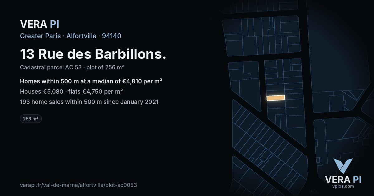 13 Rue des Barbillons, Alfortville at night – the plot lit, the parcels around coloured by the prices near them
