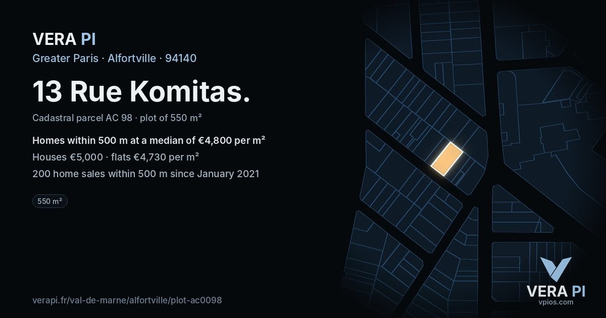 13 Rue Komitas, Alfortville at night – the plot lit, the parcels around coloured by the prices near them