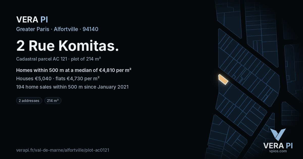 2 Rue Komitas, Alfortville at night – the plot lit, the parcels around coloured by the prices near them