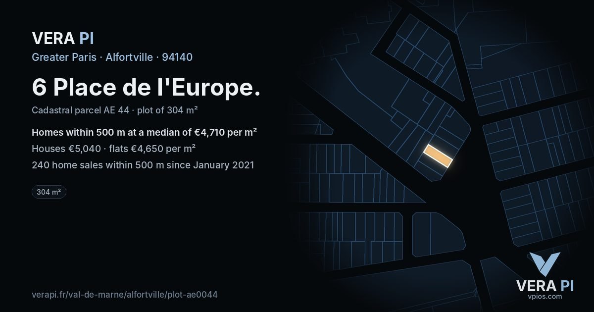6 Place de l'Europe, Alfortville at night – the plot lit, the parcels around coloured by the prices near them