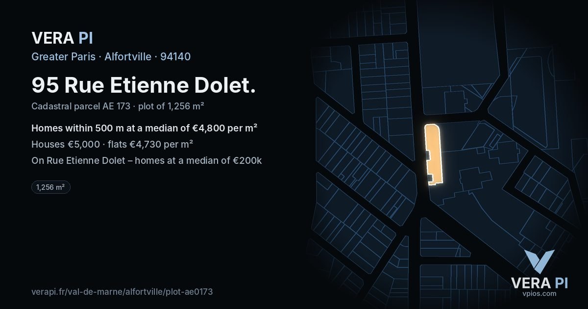 95 Rue Etienne Dolet, Alfortville at night – the plot lit, the parcels around coloured by the prices near them
