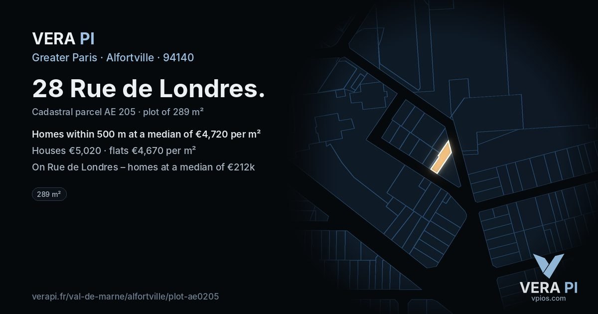 28 Rue de Londres, Alfortville at night – the plot lit, the parcels around coloured by the prices near them
