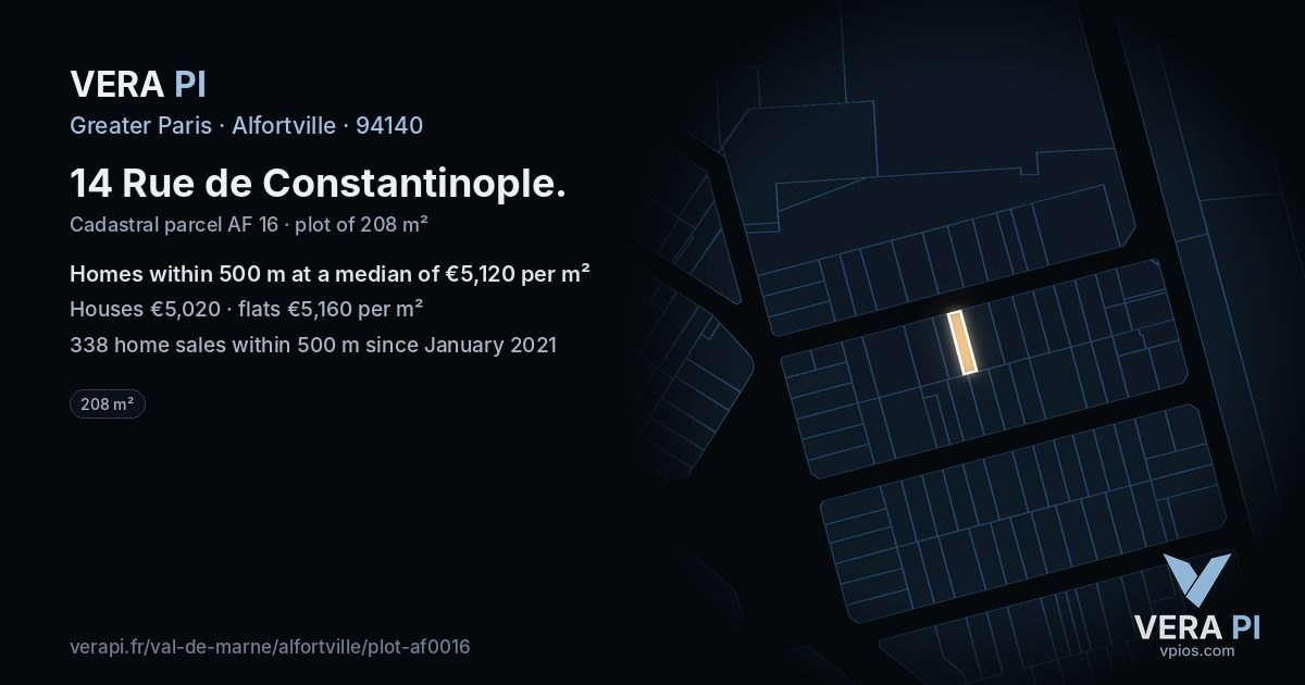14 Rue de Constantinople, Alfortville at night – the plot lit, the parcels around coloured by the prices near them