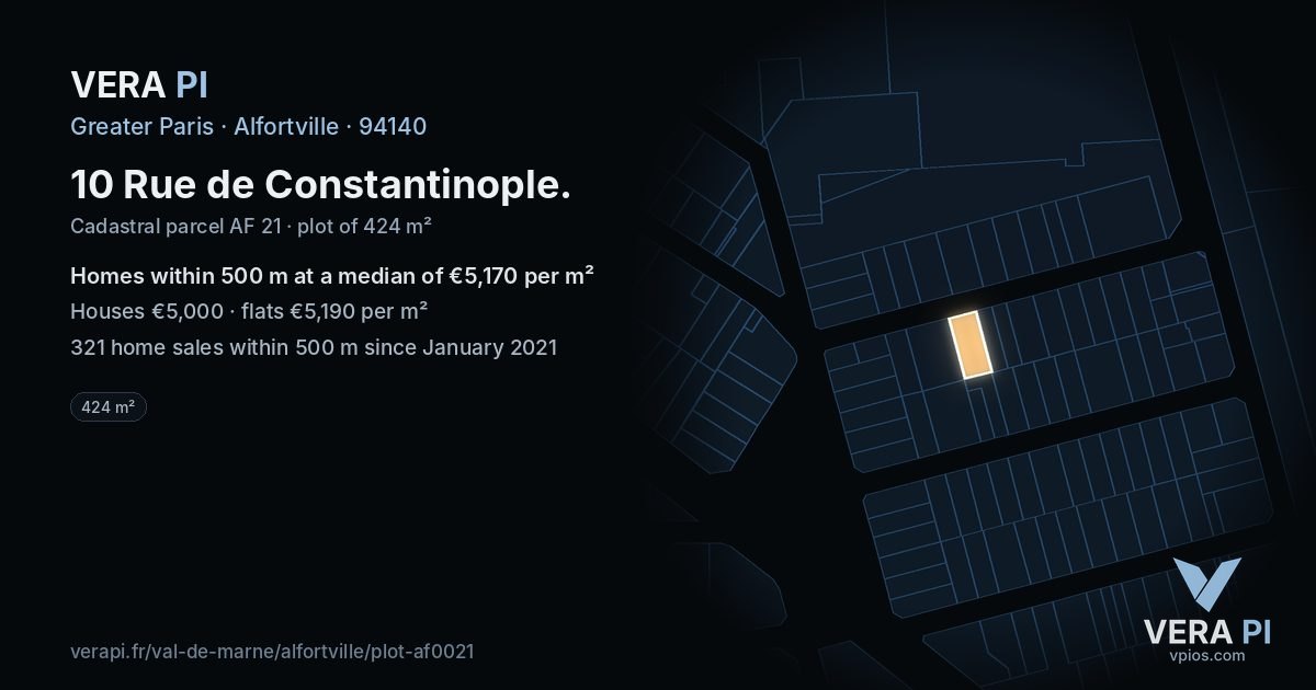 10 Rue de Constantinople, Alfortville at night – the plot lit, the parcels around coloured by the prices near them