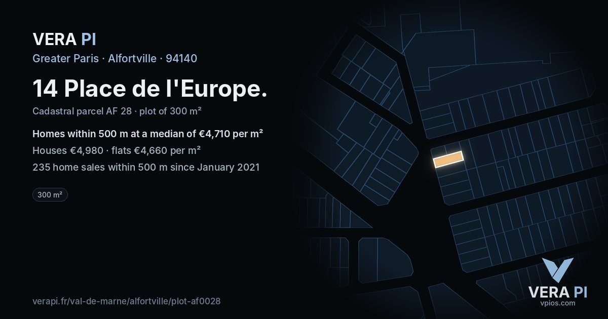 14 Place de l'Europe, Alfortville at night – the plot lit, the parcels around coloured by the prices near them
