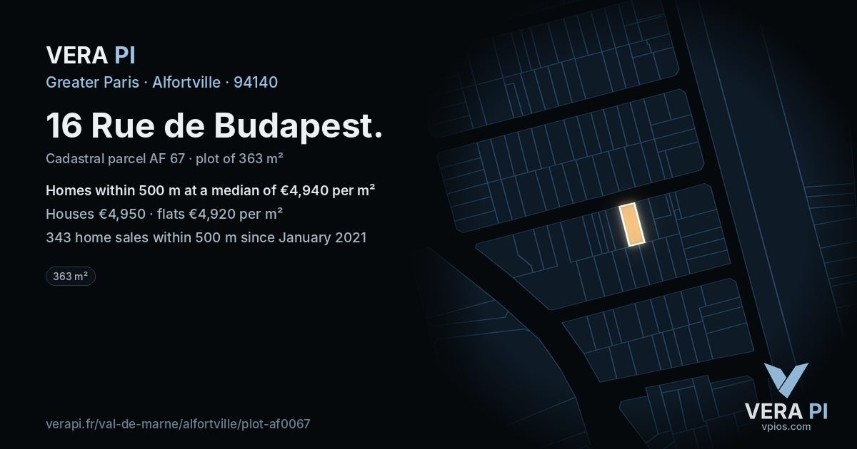 16 Rue de Budapest, Alfortville at night – the plot lit, the parcels around coloured by the prices near them
