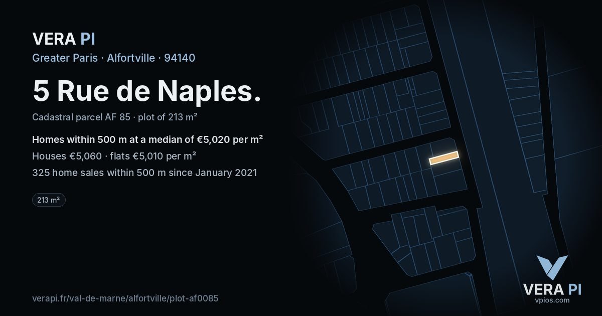 5 Rue de Naples, Alfortville at night – the plot lit, the parcels around coloured by the prices near them