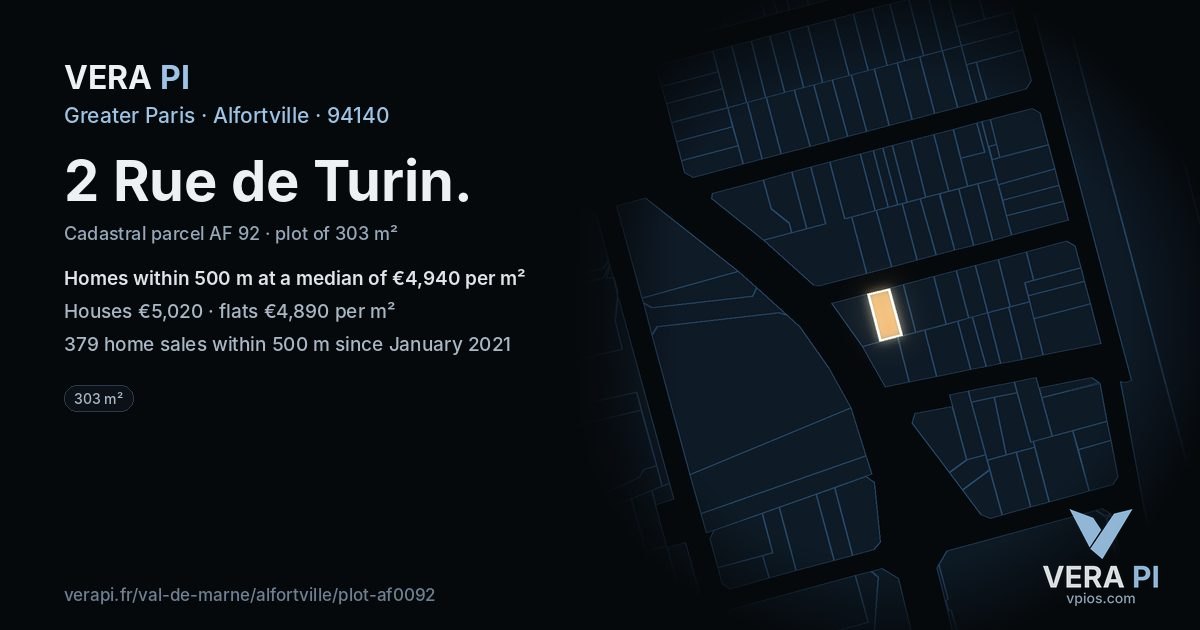 2 Rue de Turin, Alfortville at night – the plot lit, the parcels around coloured by the prices near them
