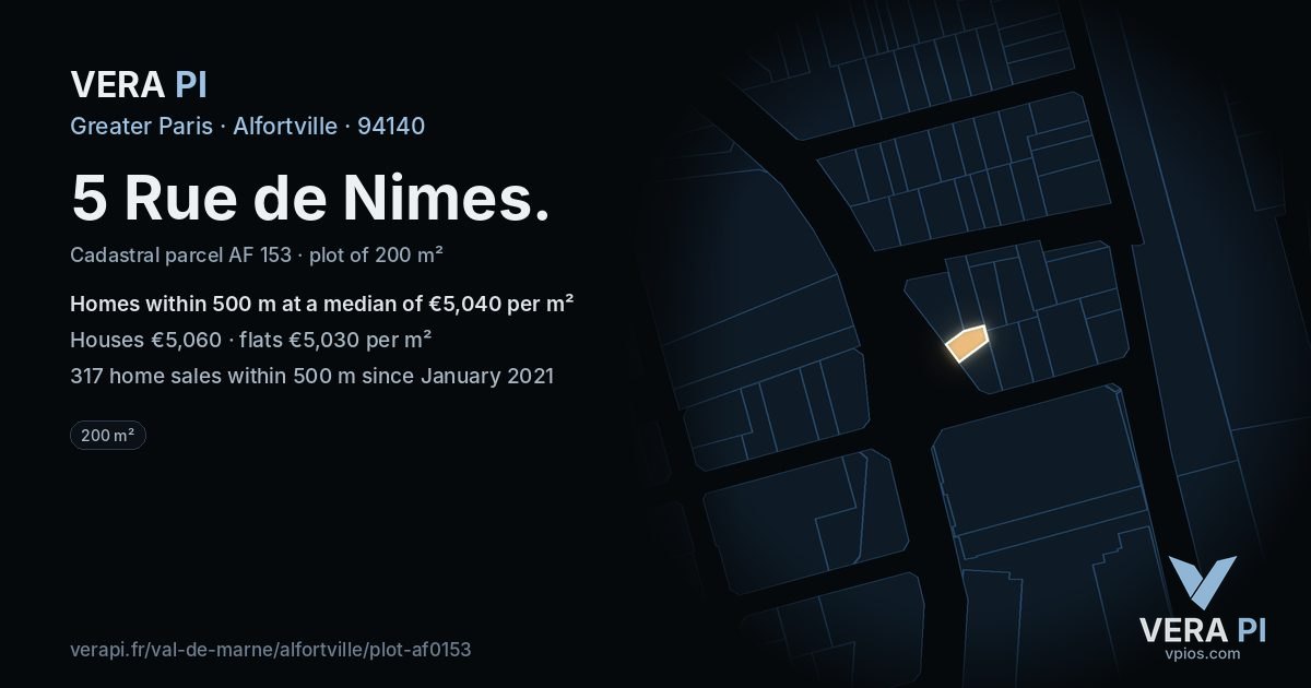 5 Rue de Nimes, Alfortville at night – the plot lit, the parcels around coloured by the prices near them