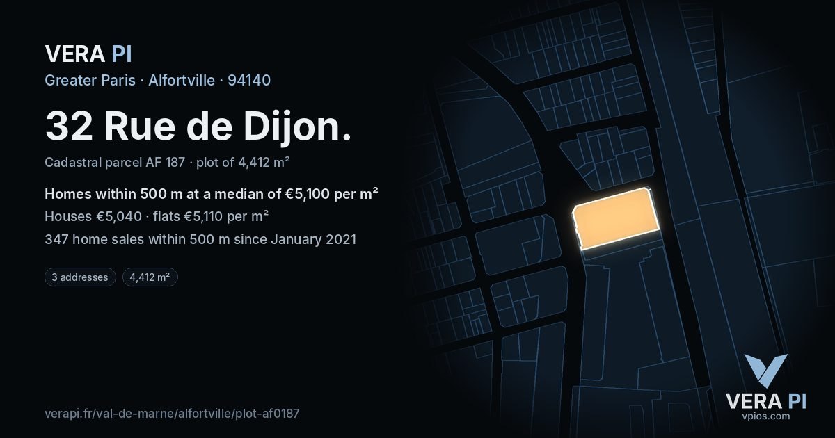 32 Rue de Dijon, Alfortville at night – the plot lit, the parcels around coloured by the prices near them
