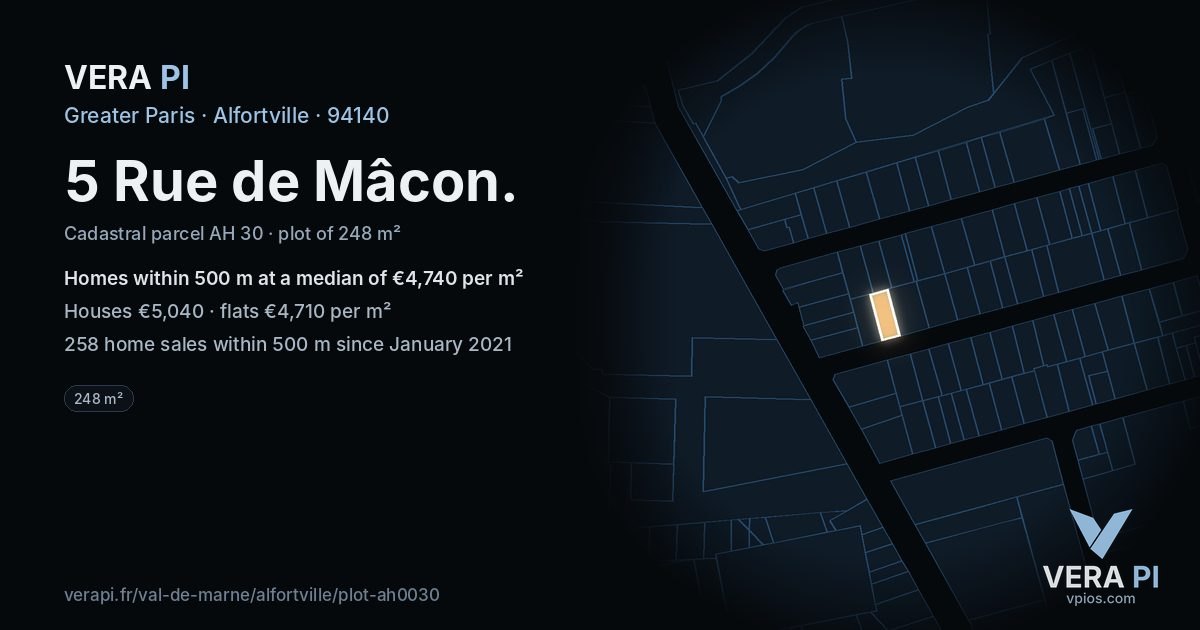 5 Rue de Mâcon, Alfortville at night – the plot lit, the parcels around coloured by the prices near them