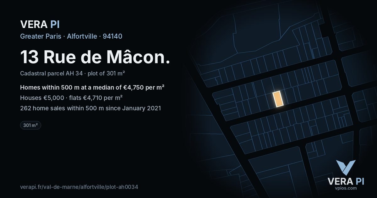 13 Rue de Mâcon, Alfortville at night – the plot lit, the parcels around coloured by the prices near them