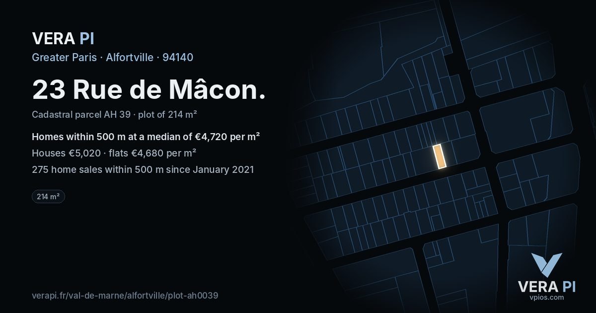23 Rue de Mâcon, Alfortville at night – the plot lit, the parcels around coloured by the prices near them