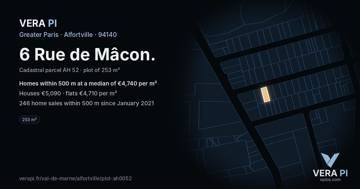 6 Rue de Mâcon, Alfortville at night – the plot lit, the parcels around coloured by the prices near them