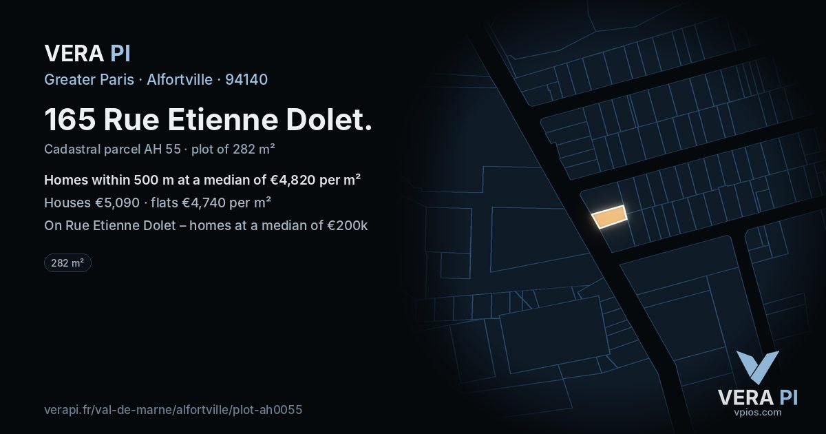 165 Rue Etienne Dolet, Alfortville at night – the plot lit, the parcels around coloured by the prices near them