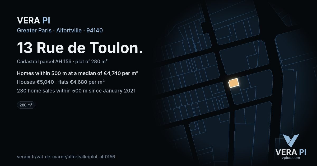 13 Rue de Toulon, Alfortville at night – the plot lit, the parcels around coloured by the prices near them