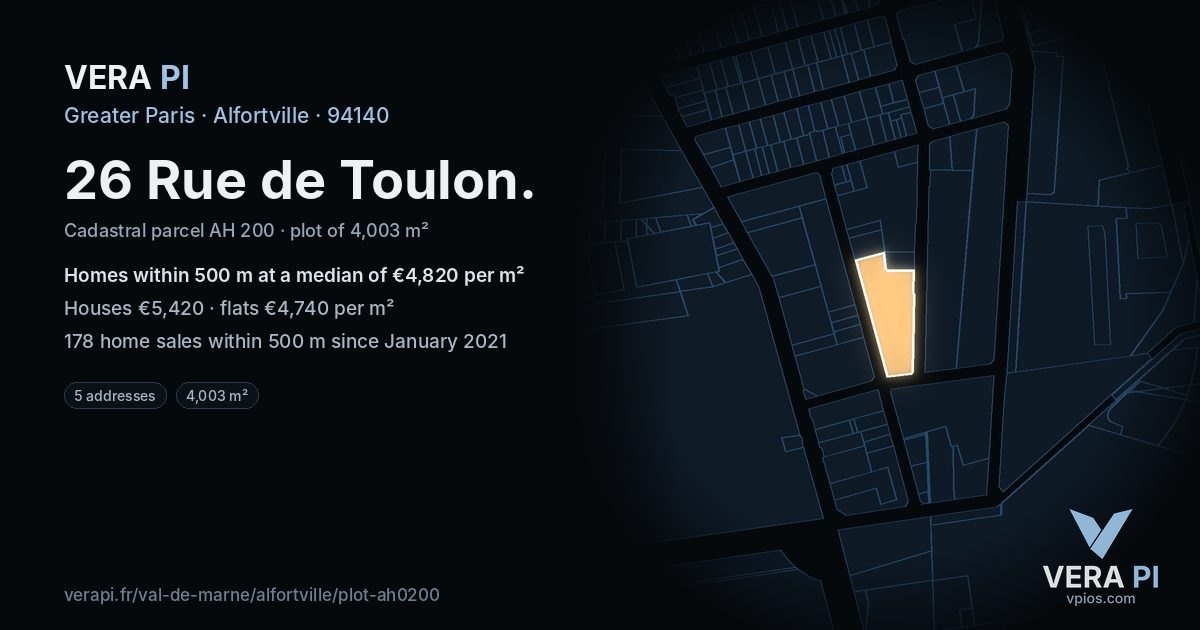 26 Rue de Toulon, Alfortville at night – the plot lit, the parcels around coloured by the prices near them