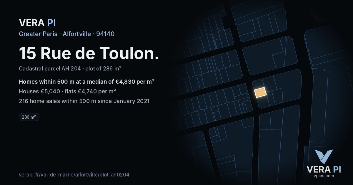 15 Rue de Toulon, Alfortville at night – the plot lit, the parcels around coloured by the prices near them