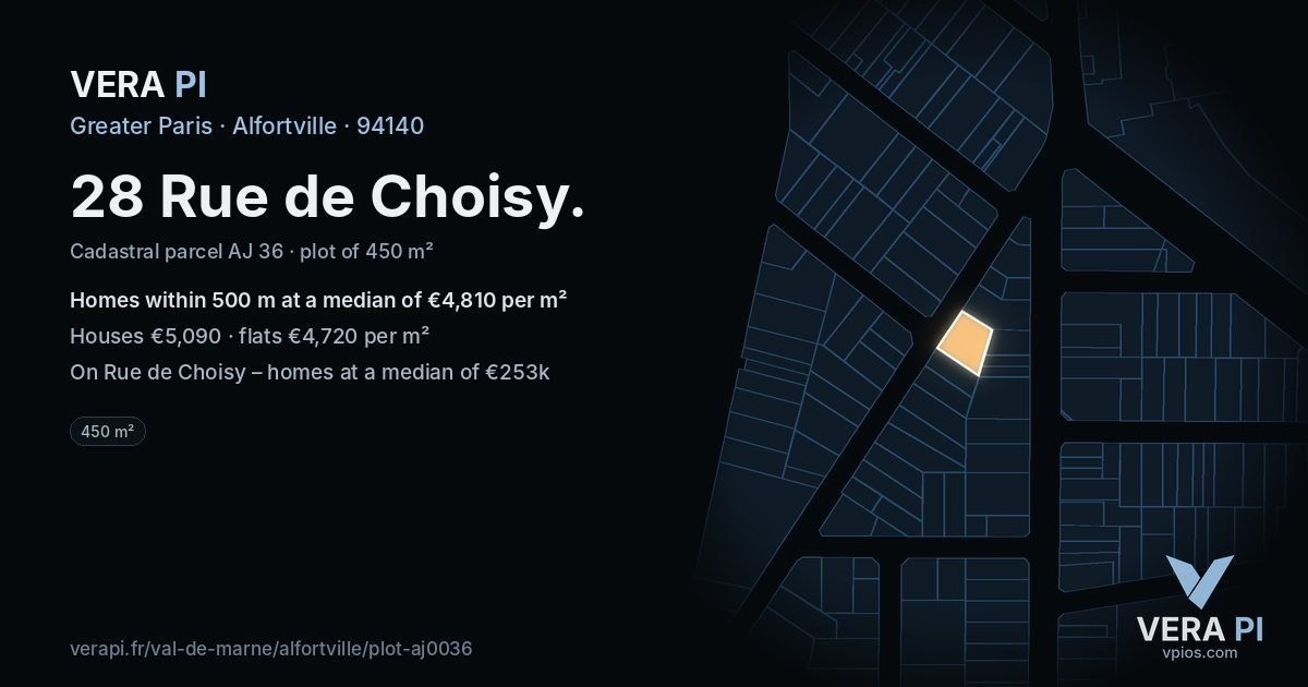 28 Rue de Choisy, Alfortville at night – the plot lit, the parcels around coloured by the prices near them