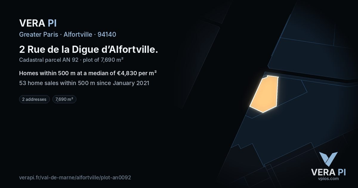 2 Rue de la Digue d’Alfortville, Alfortville at night – the plot lit, the parcels around coloured by the prices near them
