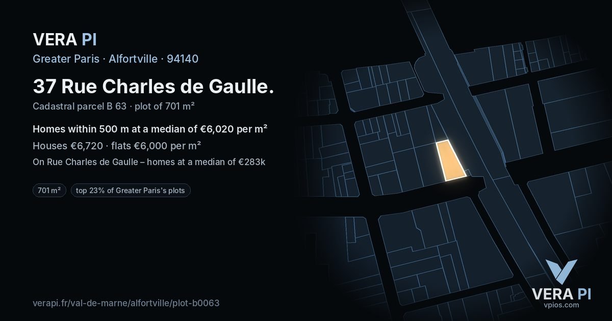 37 Rue Charles de Gaulle, Alfortville at night – the plot lit, the parcels around coloured by the prices near them