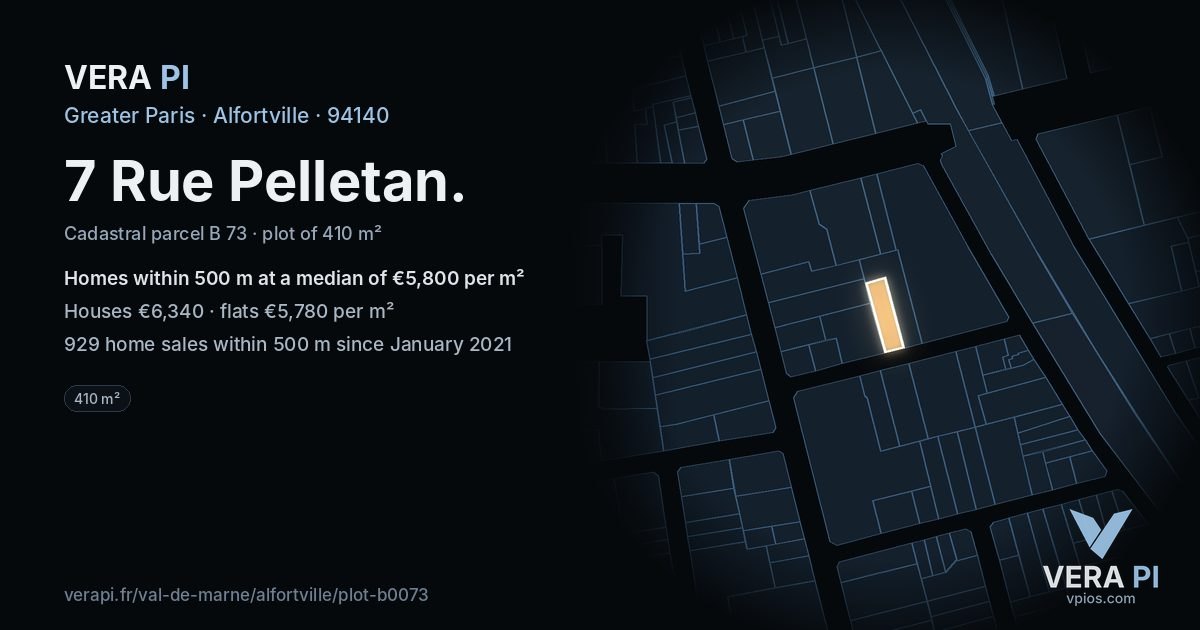 7 Rue Pelletan, Alfortville at night – the plot lit, the parcels around coloured by the prices near them
