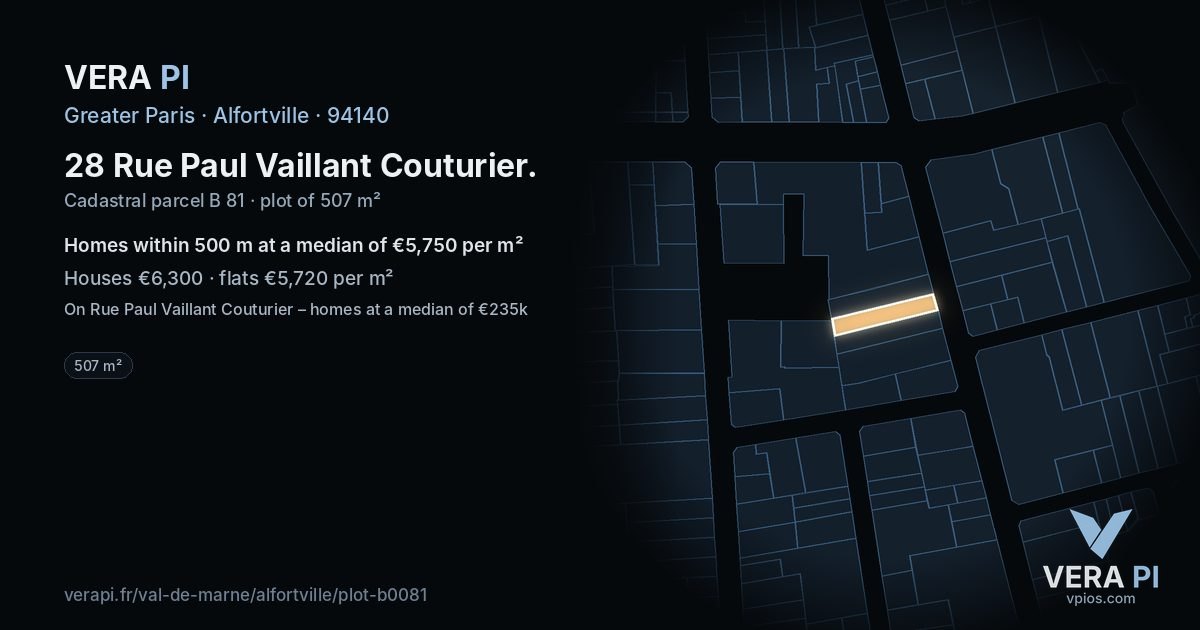 28 Rue Paul Vaillant Couturier, Alfortville at night – the plot lit, the parcels around coloured by the prices near them