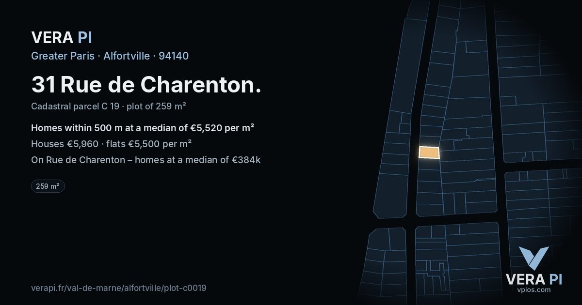 31 Rue de Charenton, Alfortville at night – the plot lit, the parcels around coloured by the prices near them