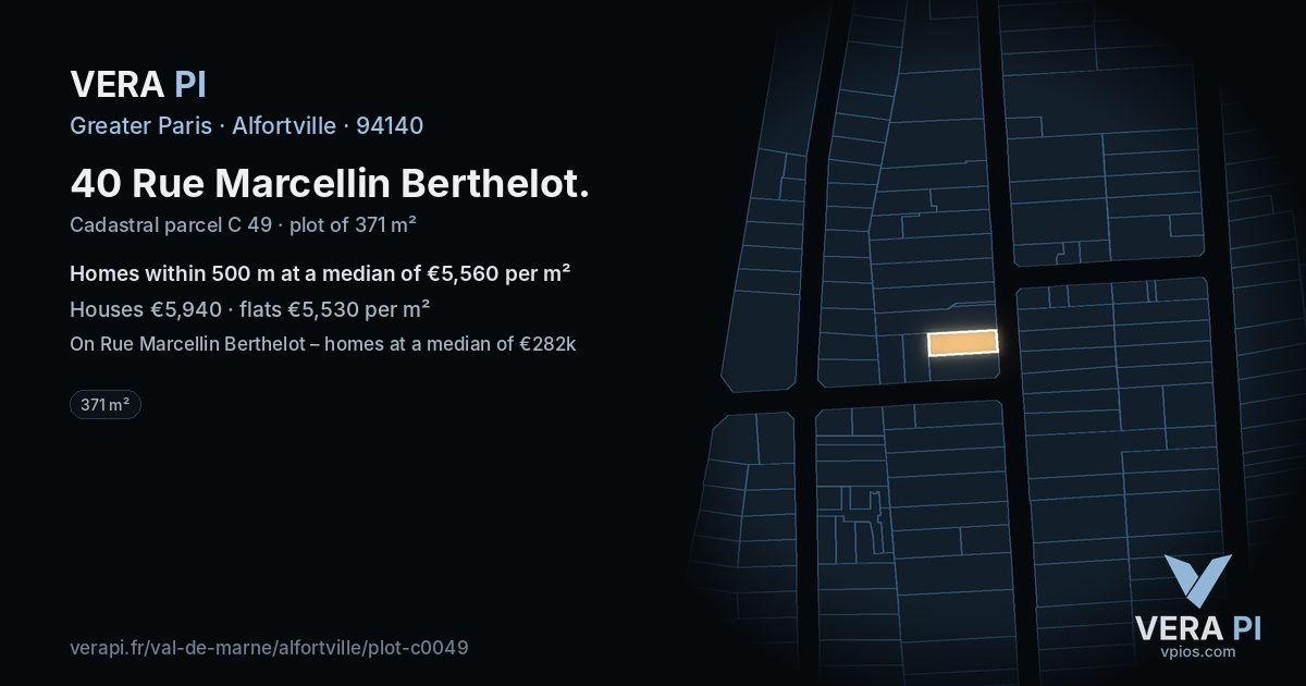 40 Rue Marcellin Berthelot, Alfortville at night – the plot lit, the parcels around coloured by the prices near them