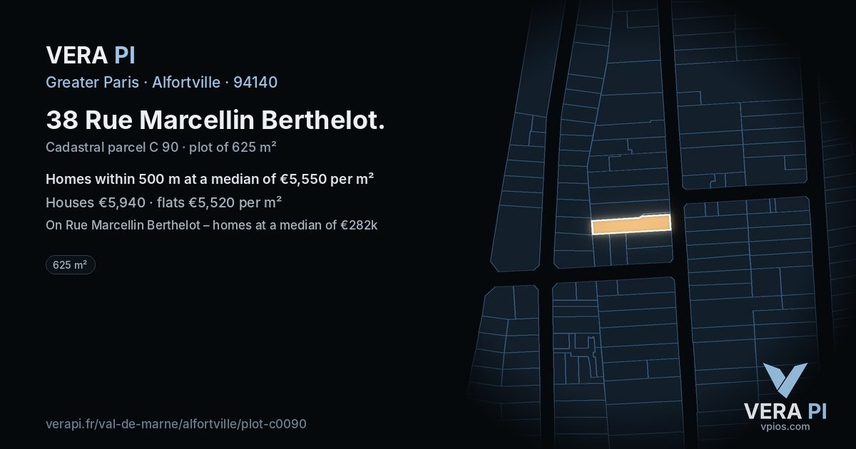 38 Rue Marcellin Berthelot, Alfortville at night – the plot lit, the parcels around coloured by the prices near them